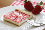cheesecake-strawberry-swirl.jpg