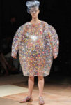 fashion_runway_clothing_that_is_weird_and_wacky_640_34.jpg fashion_runway_clothing_that_is_weird_and_wacky_640_34.jpg