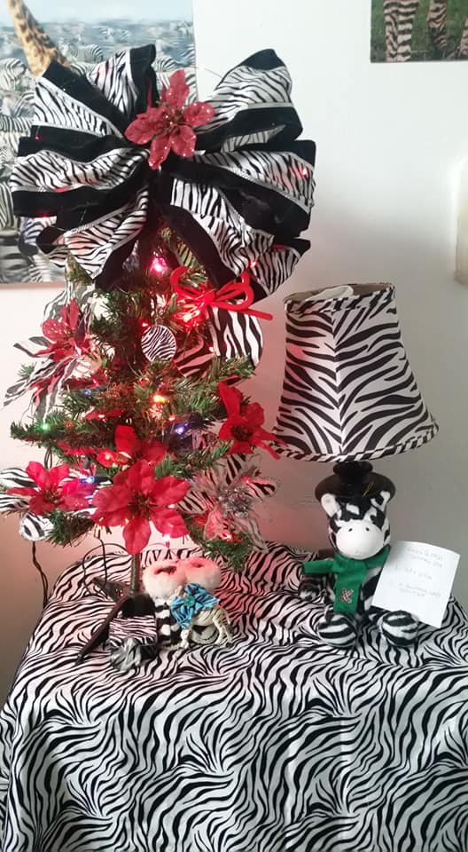 christmas-tree-winner-zebraqueen.jpg